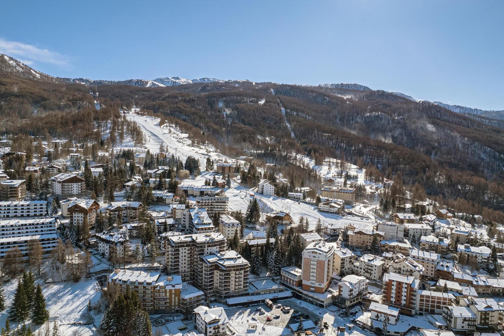 Studio Clotes Ski In - Ski Out - Happy Rentals Oulx Extérieur photo